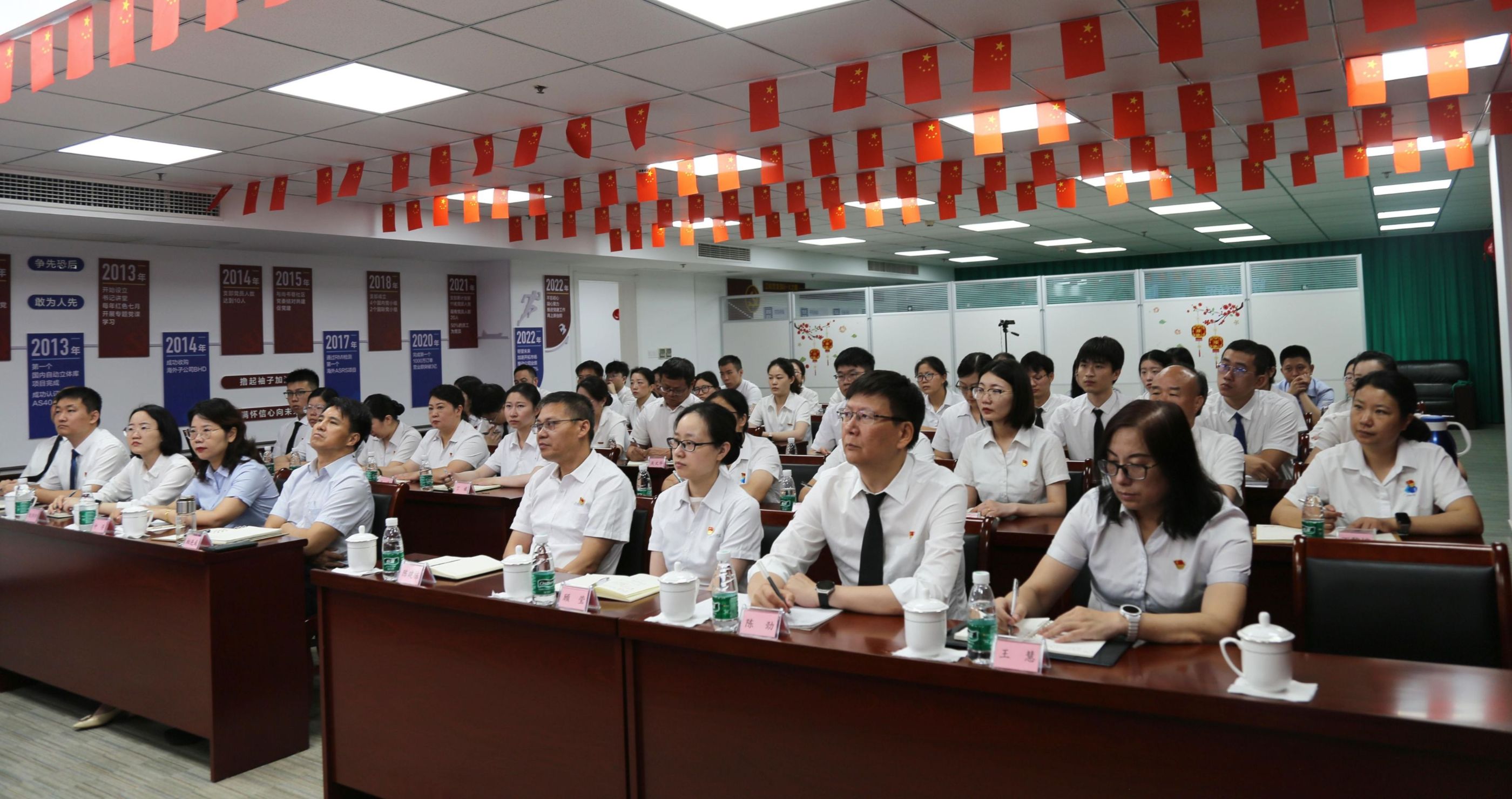 冰球突破-冰球电游豪华版_MG冰球游戏