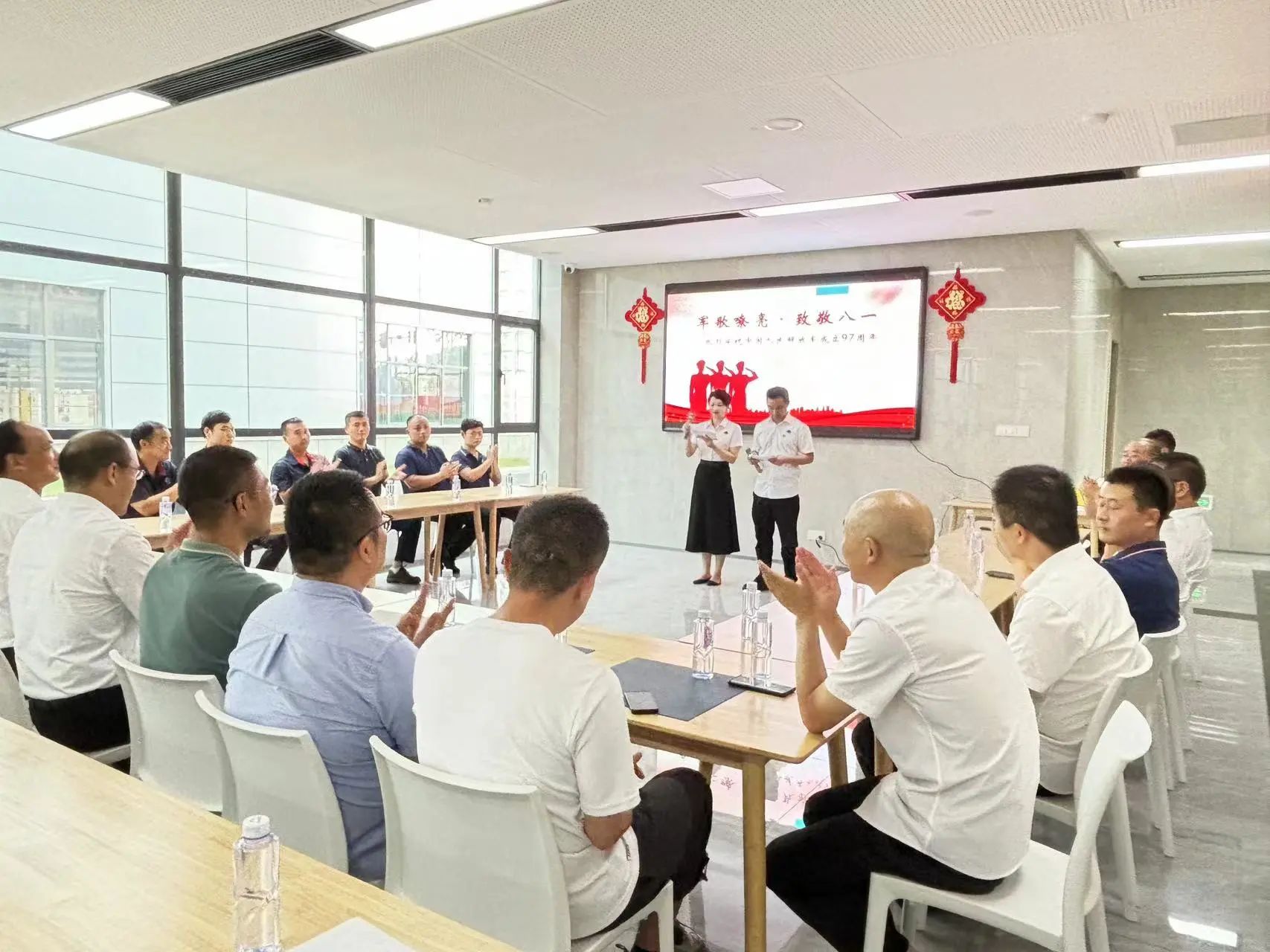 冰球突破-冰球电游豪华版_MG冰球游戏