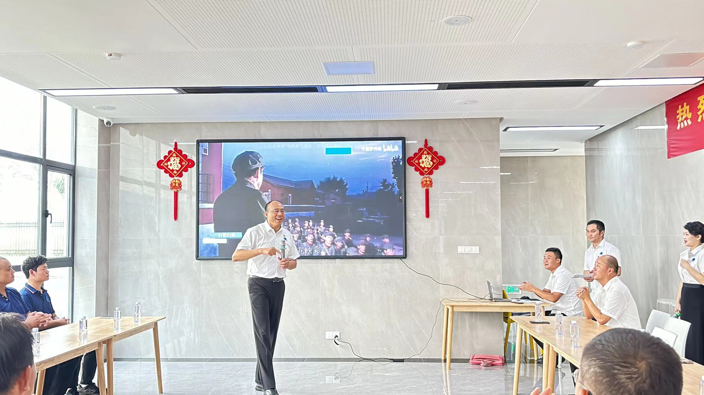 冰球突破-冰球电游豪华版_MG冰球游戏