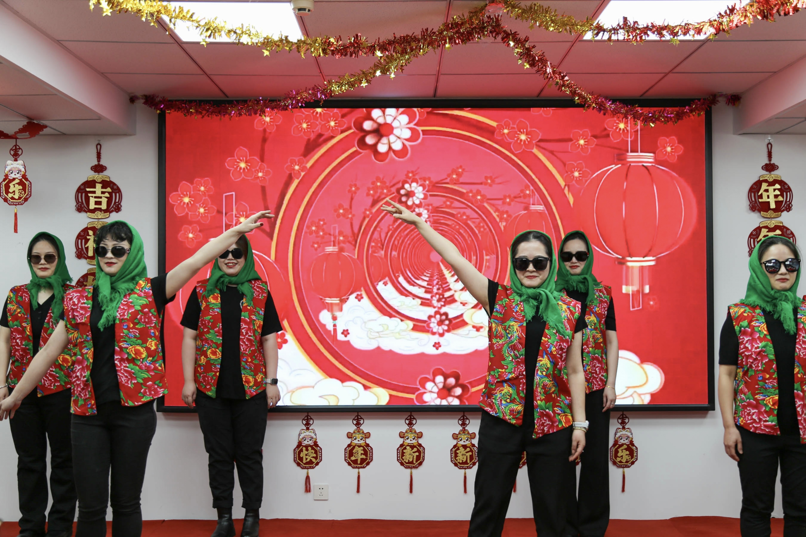 冰球突破-冰球电游豪华版_MG冰球游戏