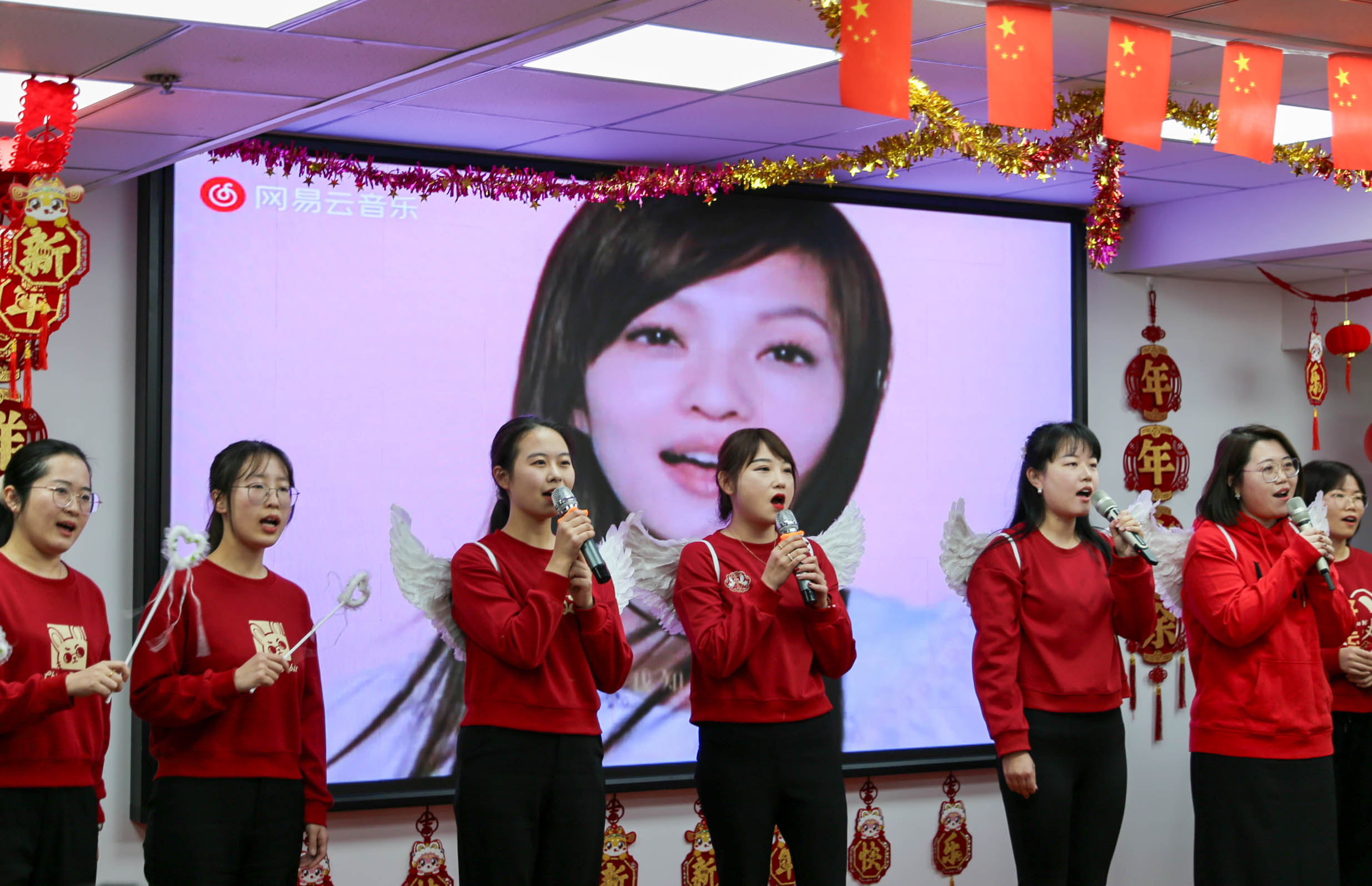 冰球突破-冰球电游豪华版_MG冰球游戏