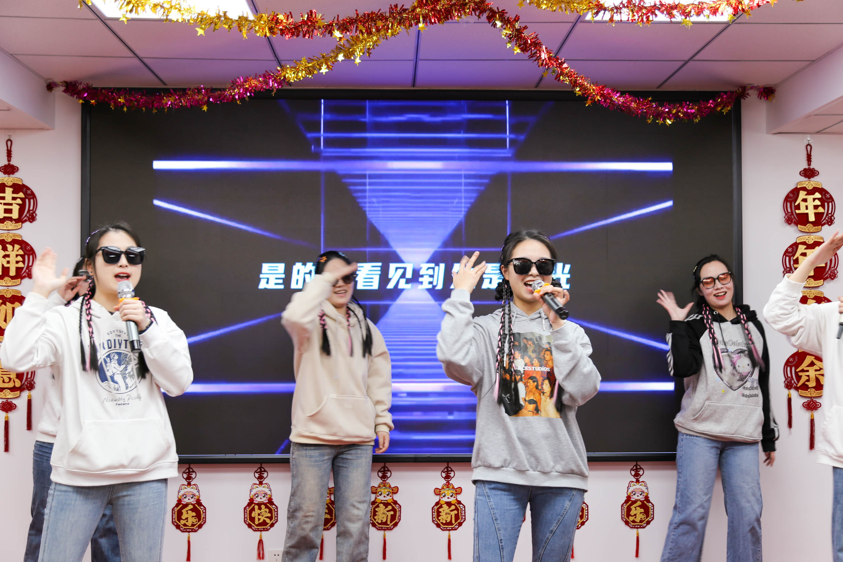 冰球突破-冰球电游豪华版_MG冰球游戏