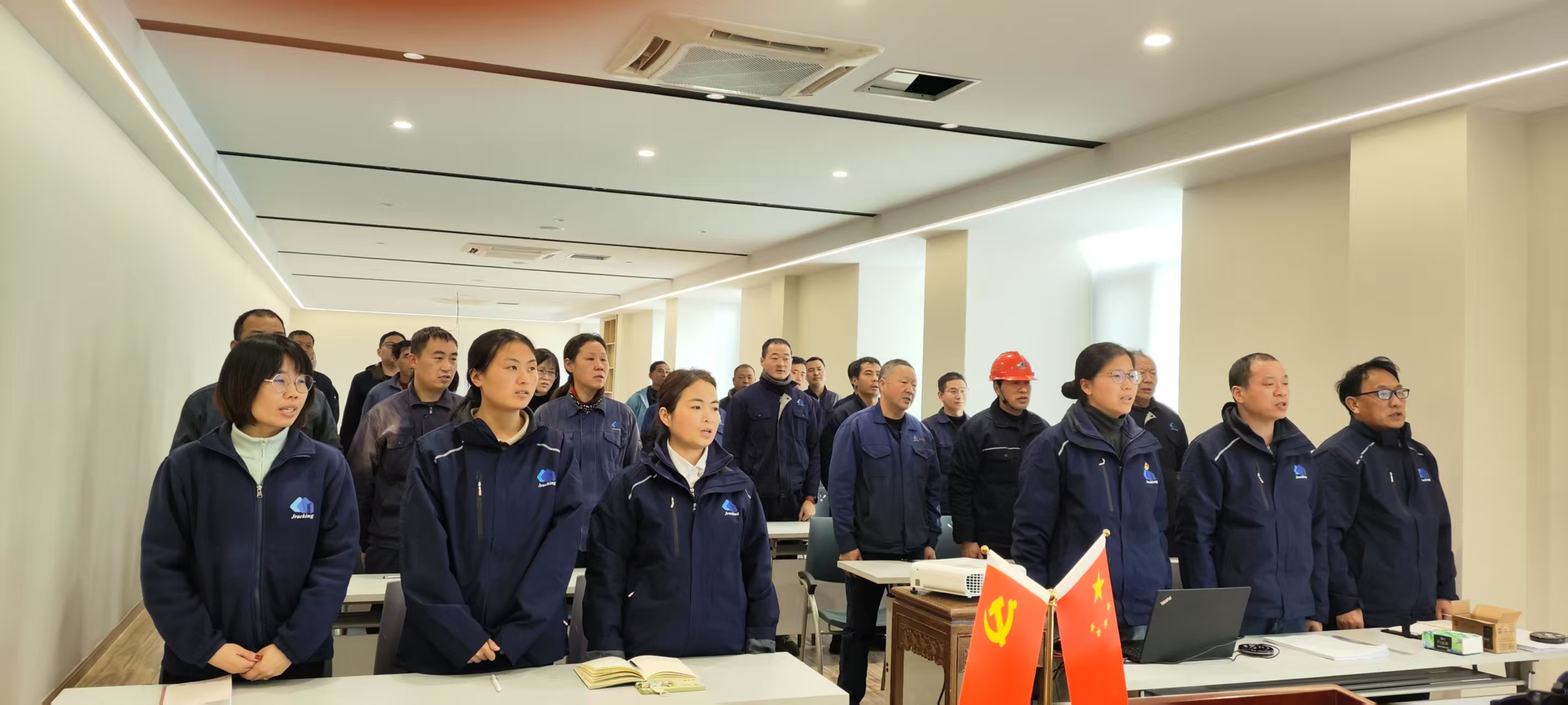 冰球突破-冰球电游豪华版_MG冰球游戏